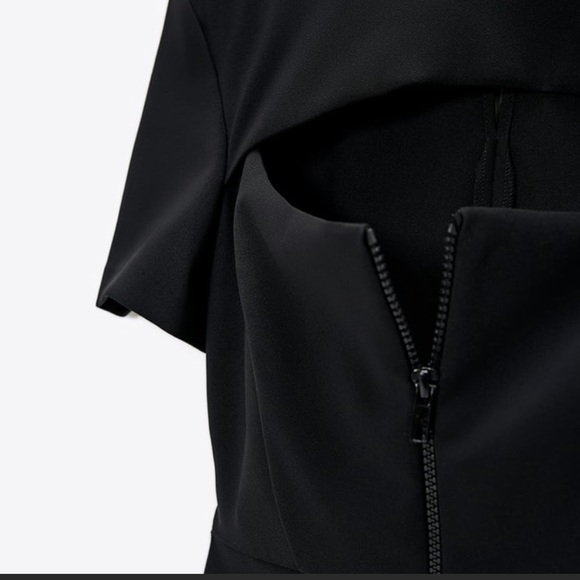 BNWT Zara Cut Out Front Zip Black Mini Dress - Picture 2 of 7